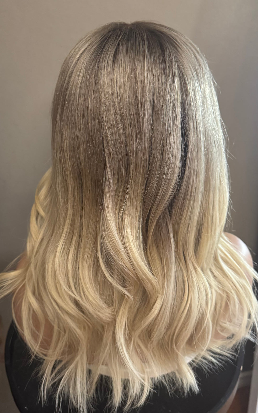 HD Lace Front Wig - Blonde-Dark Blonde Ombré - 18”