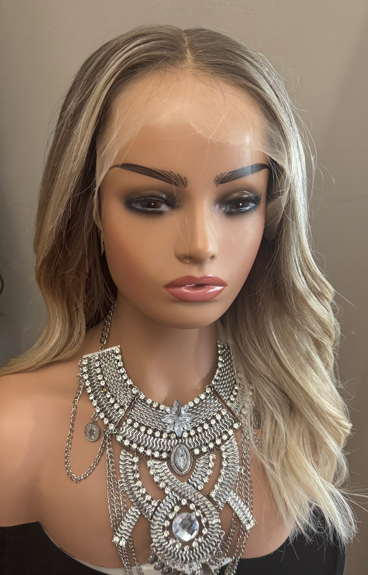 HD Lace Front Wig - Blonde-Dark Blonde Ombré - 18”