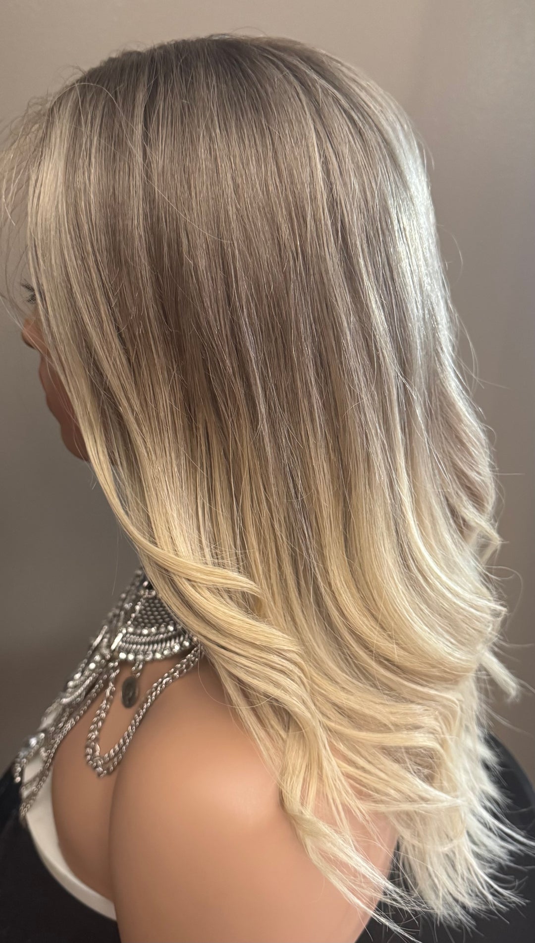 HD Lace Front Wig - Blonde-Dark Blonde Ombré - 18”