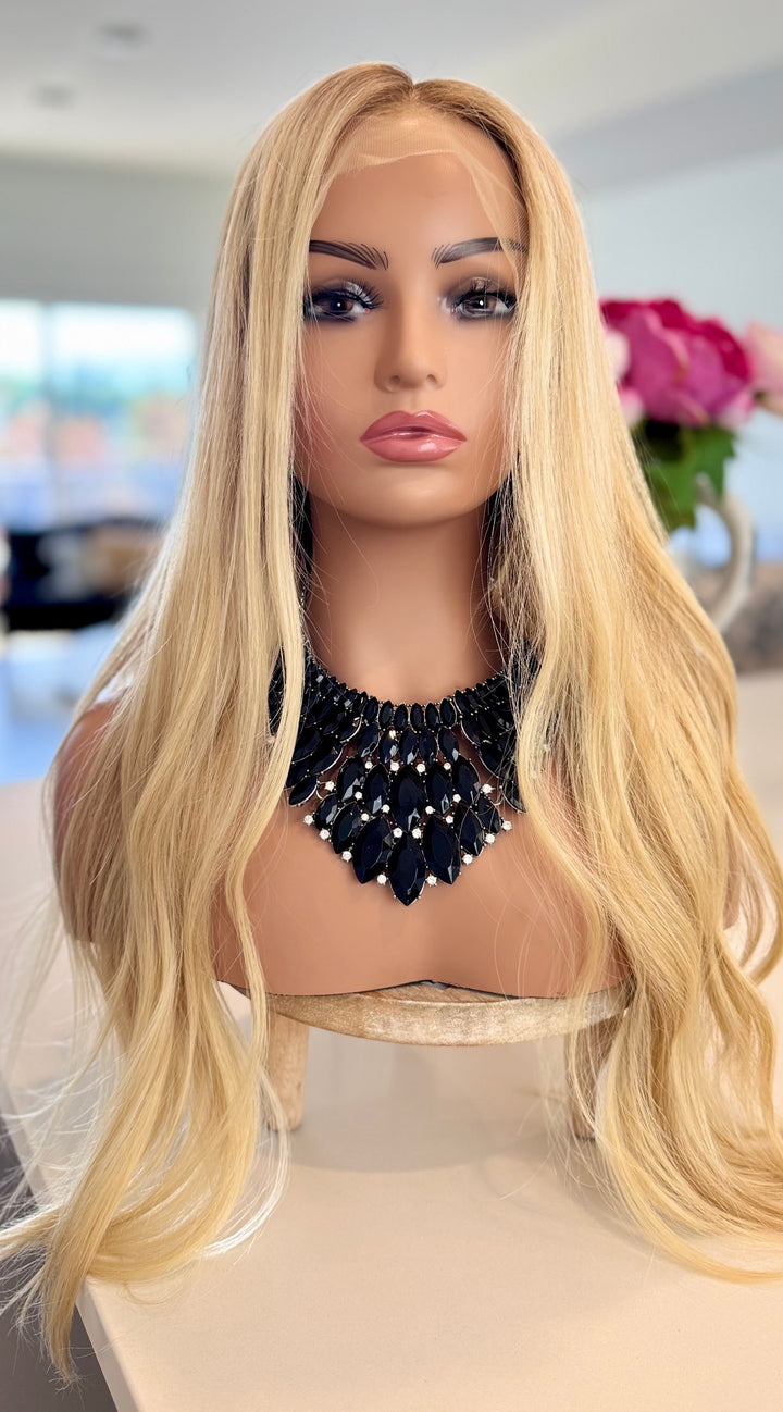 HD Lace Front Wig - Invisible Knots - Medium Blonde with Light Brown Roots - 26”