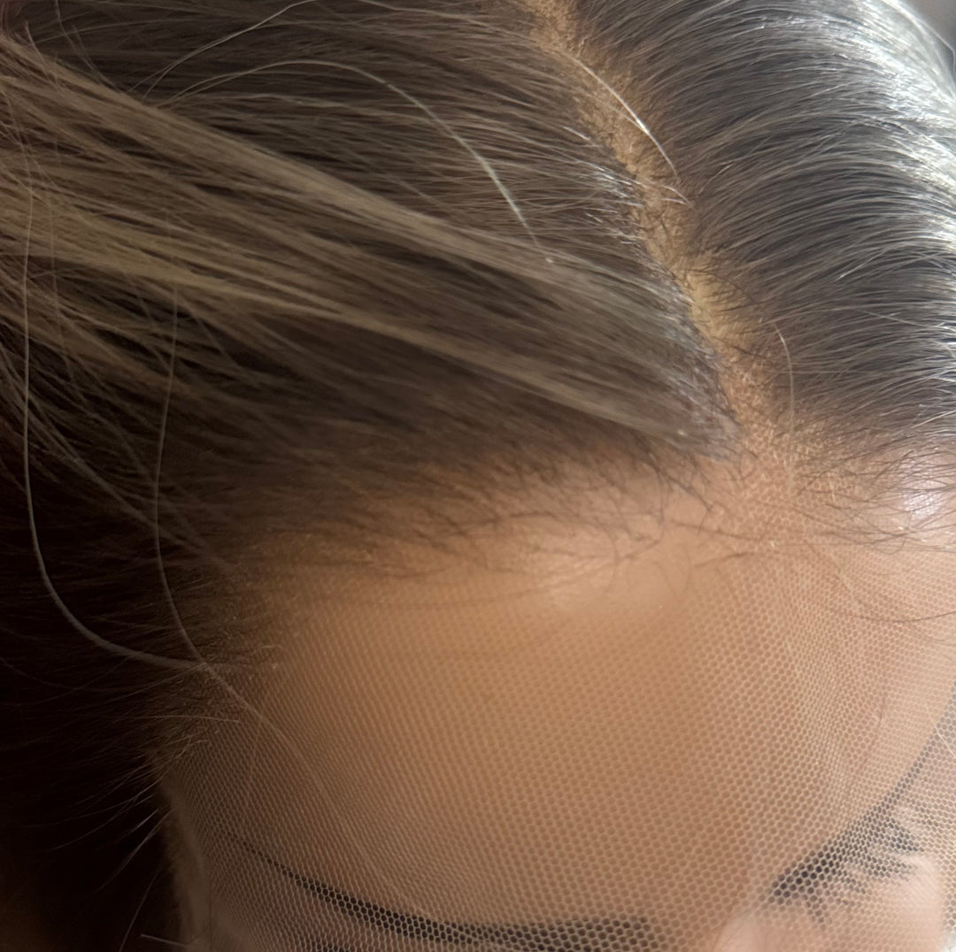 HD Lace Front Wig - Blonde-Dark Blonde Ombré - 18”