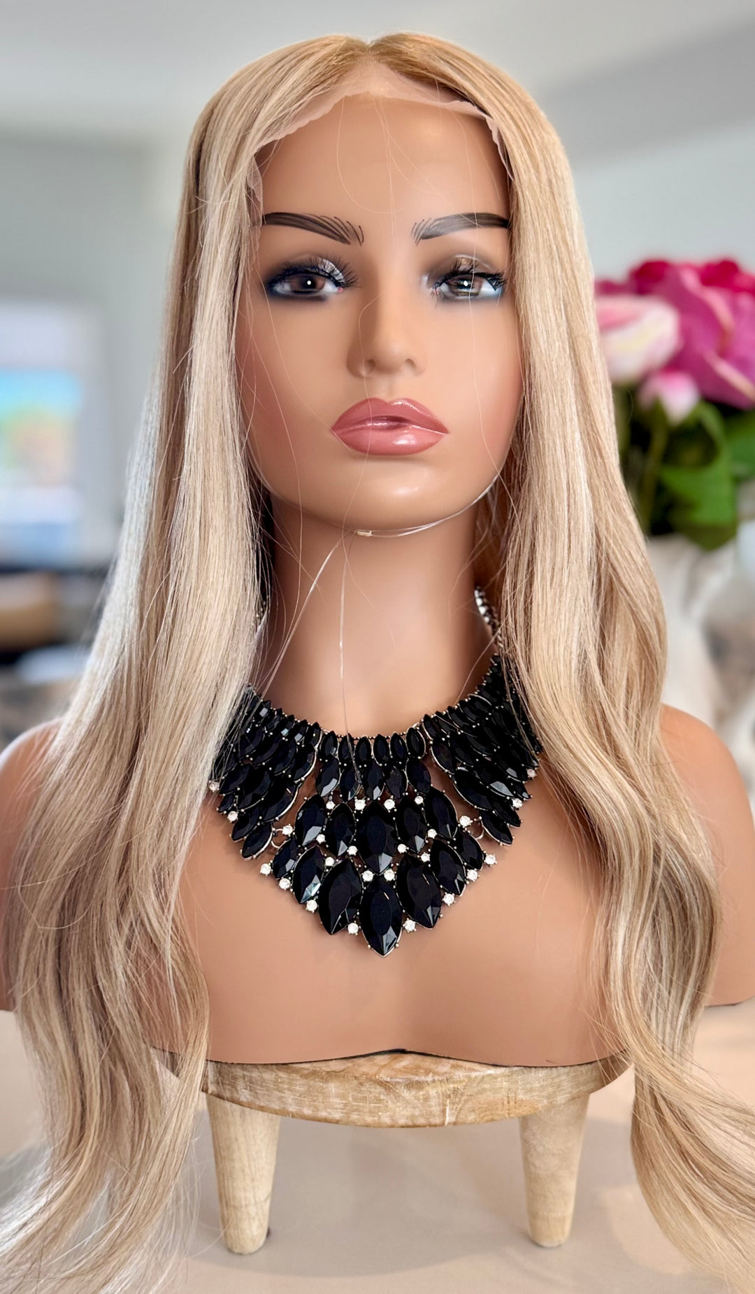 Lace Top Topper - Cool Dimensional Blonde - 8x8” Base - 26”