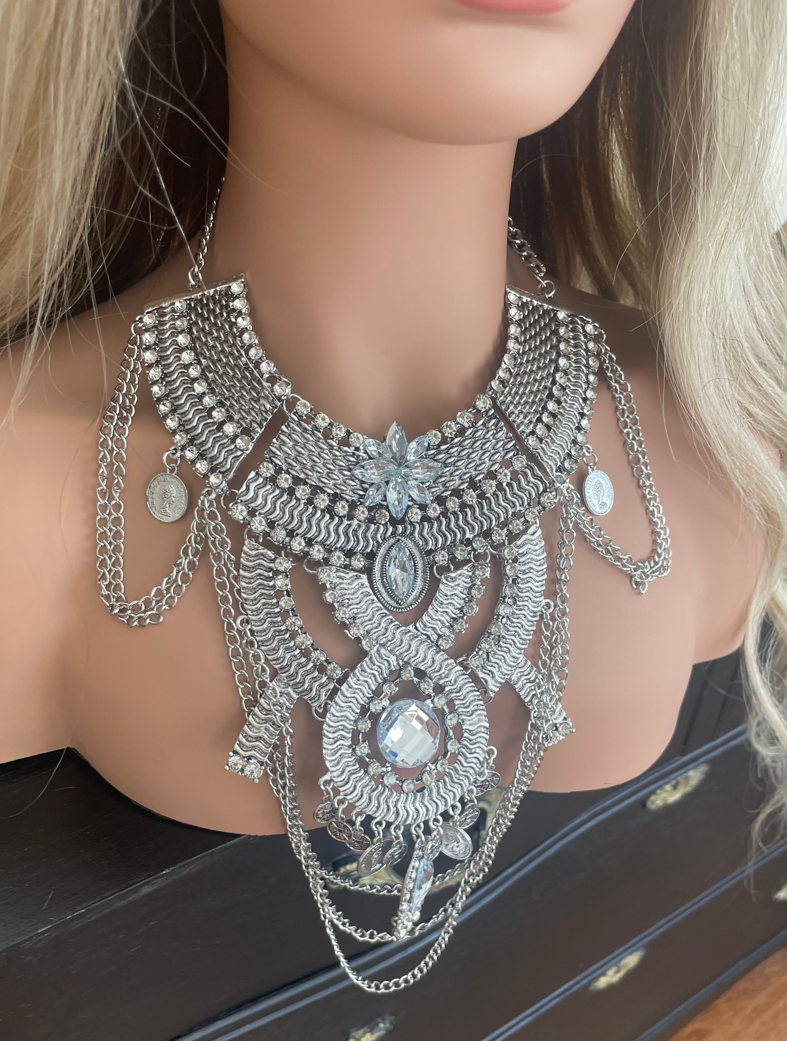 Silver boho necklace hotsell