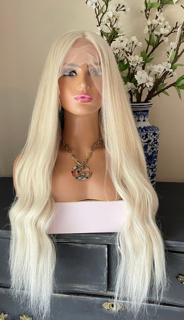 SUZY - Platinum Blonde - HD Lace Wig – 100% Human Hair, Natural Hairline