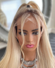 Load image into Gallery viewer, Light Blonde Wig with Short Roots
